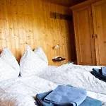 Tatil Evi Wildromantische Berghuette Mit Traum-panorama *